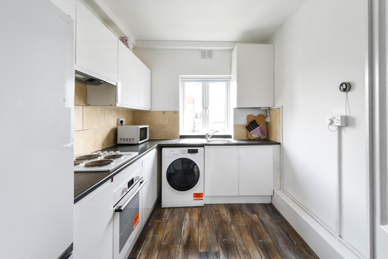 Great Spacious 2 Bedroom Flat Hendon Exteriör bild